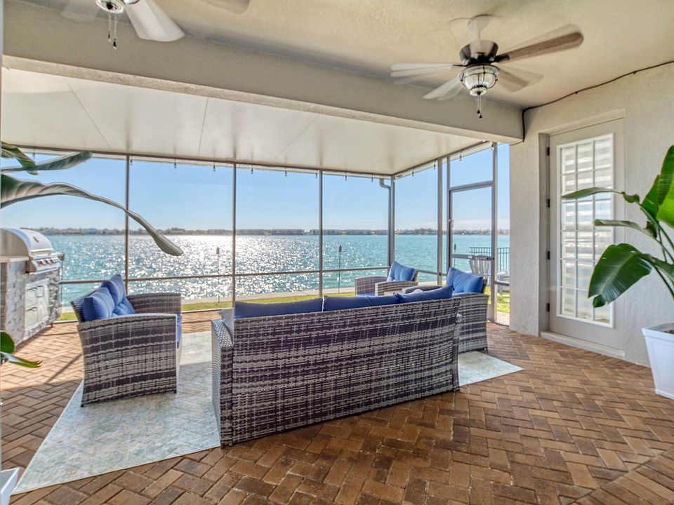 1st image of 485 Blue Cypress Dr