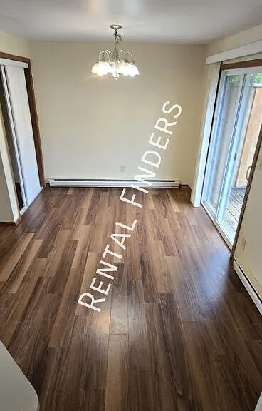 496 Cedar St — Photo 4