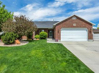 4448 W Lennox Dr, South Jordan, UT 84009
