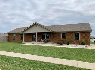 501 Southfork Dr, Berea, KY 40403