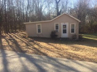 2009 Lincoln Ave, Victoria, VA 23974