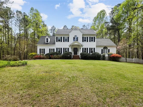 2689 Kingsmere Dr, Sandy Hook, VA 23153