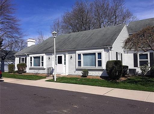 1st image of 383A New Bedford Ln