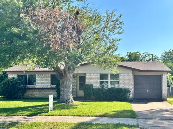2818 Lowell Dr, Irving, TX 75062