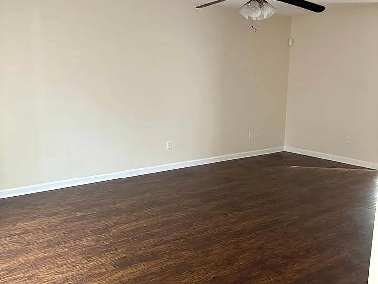 212 Cloud Ln — Photo 3