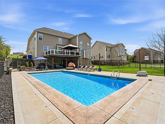4th image of 117 Trapp Rock Ln