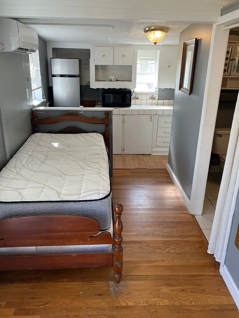Efficiency Apartment Close to UNCA — Photo 4