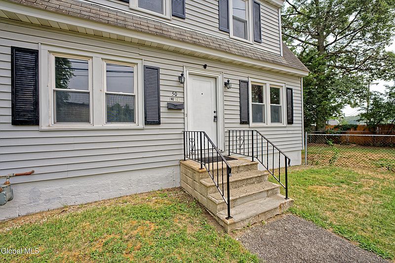 3rd image of 50 Dott Avenue