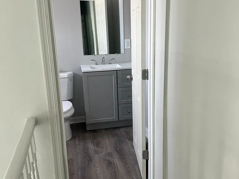 625 Dekalb St #4 — Photo 6