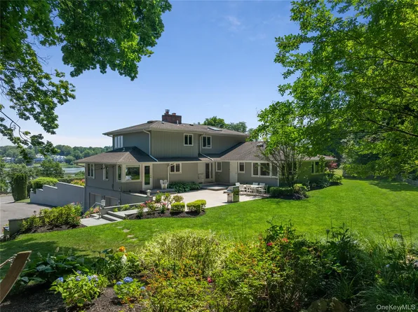 353 E Shore Road, Great Neck, NY 11023