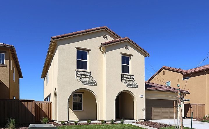 Lot 13 Exterior