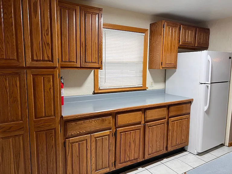 155 N Roanoke Ave — Photo 7