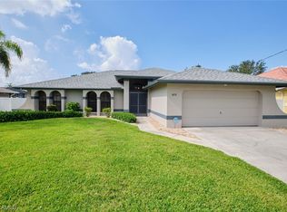 1822 SE 2nd St, Cape Coral, FL 33990