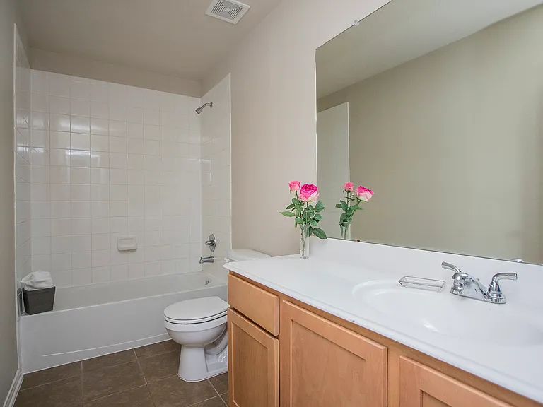 2209 Onyx Ct — Photo 28