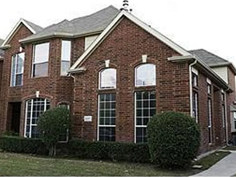11397 Fountainbridge Dr — Photo 2