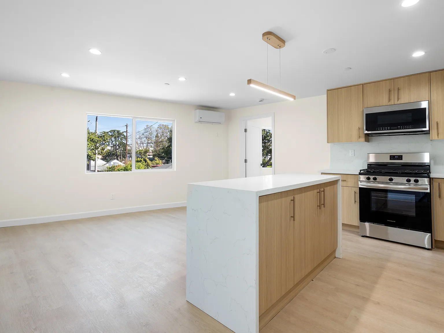 1 bed, 650 sqft, $2,700 — Photo 4