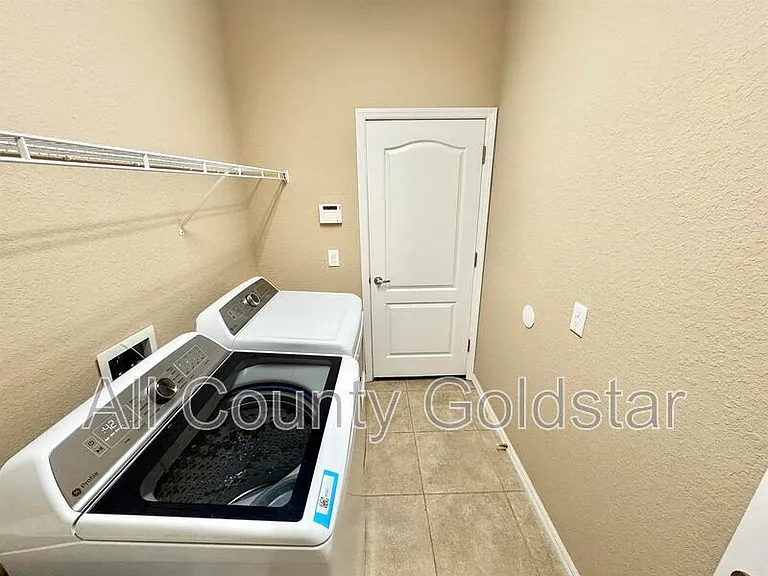 11489 Tinder Ct — Photo 13