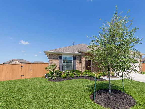 2nd image of 12731 Beacon Cove Dr