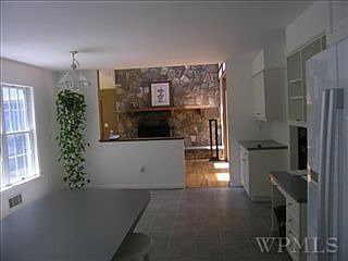 4th image of 20 Wakan Dr