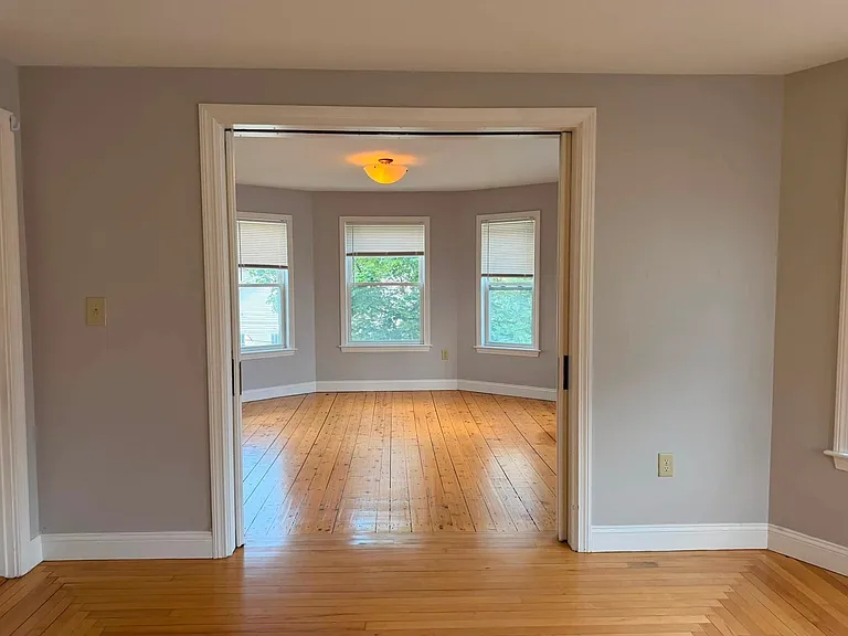 575 Summer St — Photo 1
