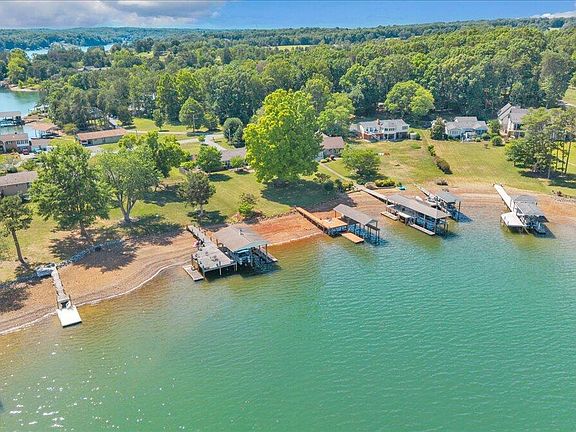 2nd image of 269 Key Lakewood Dr
