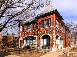 5001 Pernod Ave, Saint Louis, MO