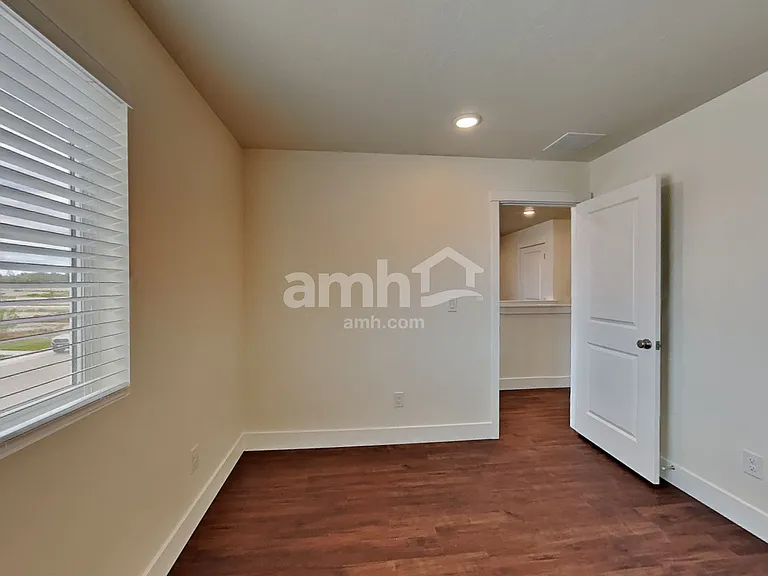 1320 N Alderleaf Ave — Photo 22