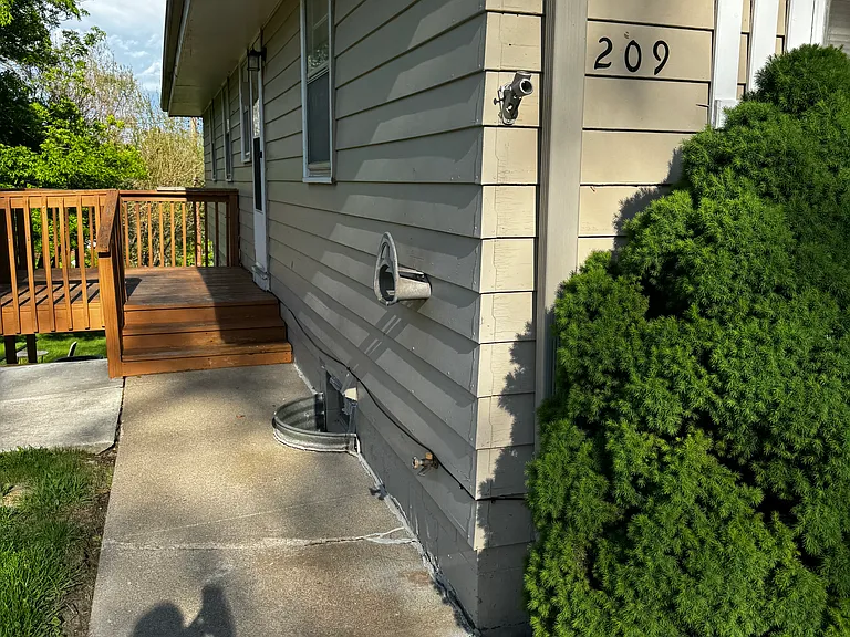 207 N Stark St #209 — Photo 1