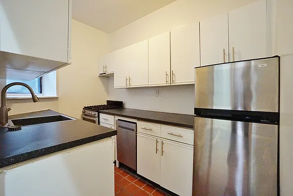 Rented by Best Apartments North Inc | media 34