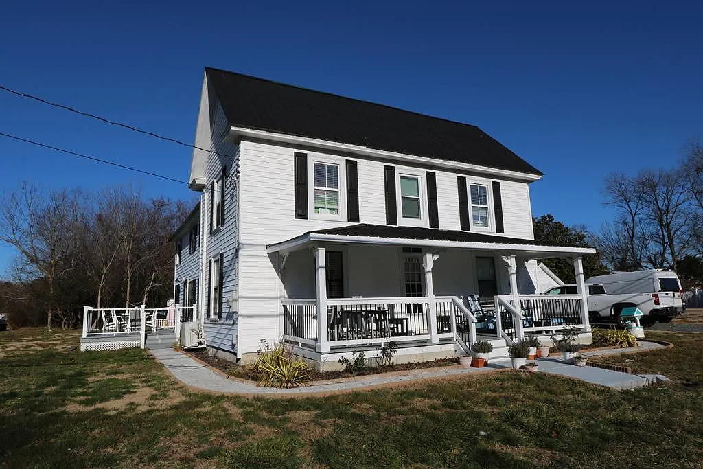 10008 Atlantic Rd photo 1