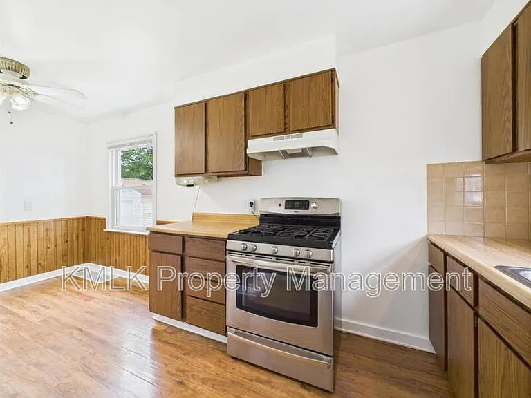 636 Lurie Ave — Photo 13