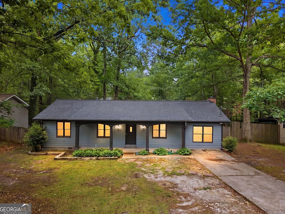1st image of 360 Hemlock Dr