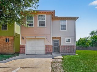 4967 S Cancun Dr, Houston, TX 77045