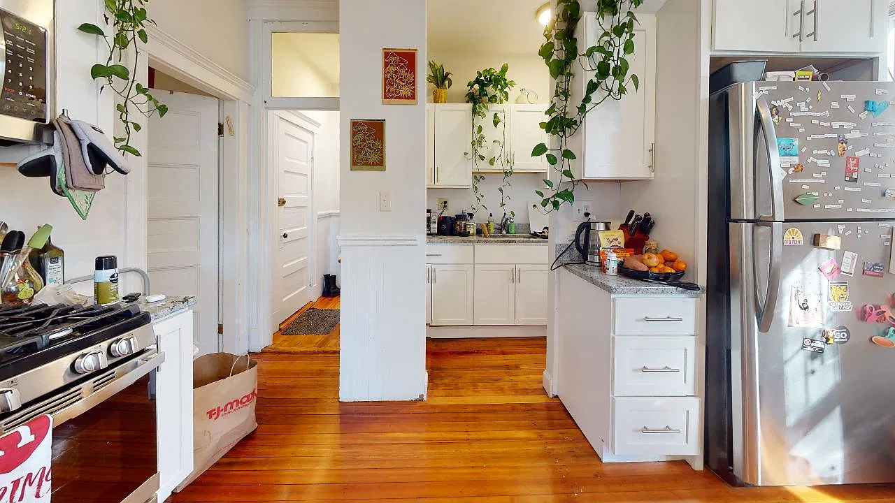 2 bed, 750 sqft, $3,400 — Photo 3
