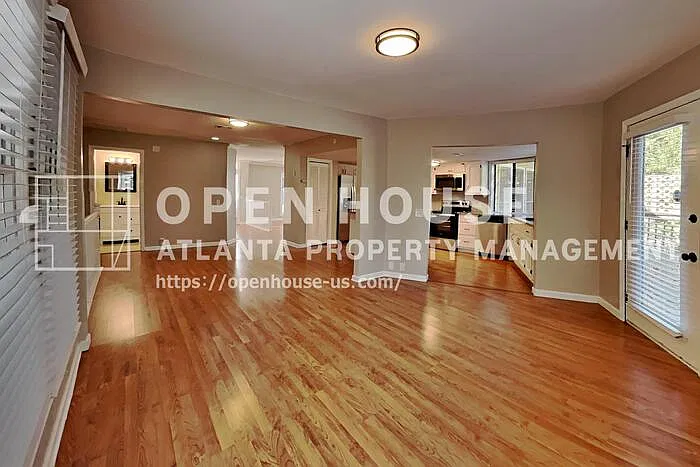 4 bed, 2.5 bath, 2924 sqft, $3,400 — Photo 4
