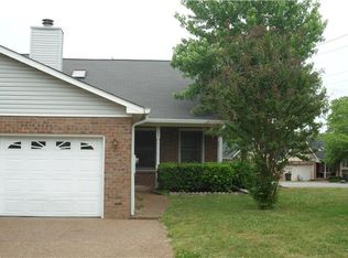 100 Hickory Way N, Hendersonville, TN 37075