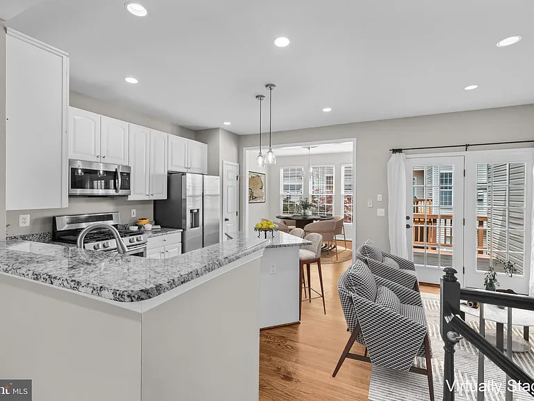 5011 Waple Ln — Photo 13