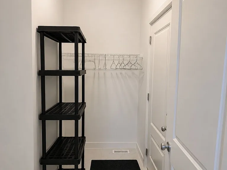 800 Paseana Pl — Photo 6