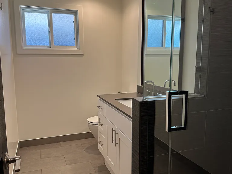 200 Waverley St #8 — Photo 6