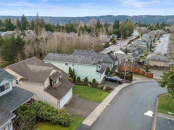 2nd image of 27817 NE 151st St