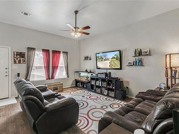 2nd image of 3710 Mandy Dr Unit 2