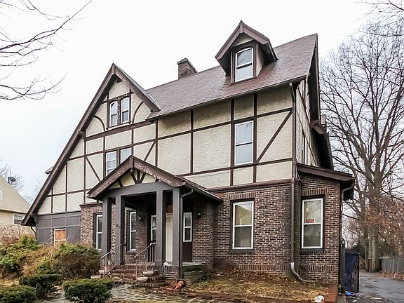 2nd image of 225 Midland Ave