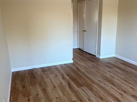 3rd image of 439 Del Medio Ave #0