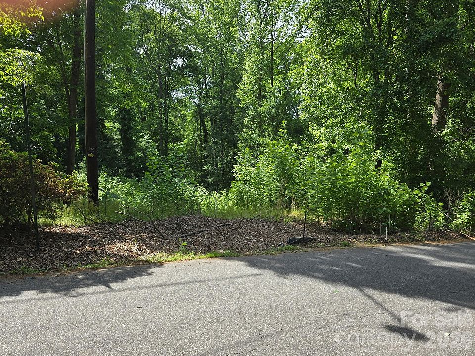 1st image of 212 Montgomery Dr