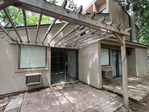3rd image of 103 Shadow Ridge Dr