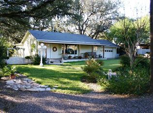 219 North St, Boerne, TX 78006