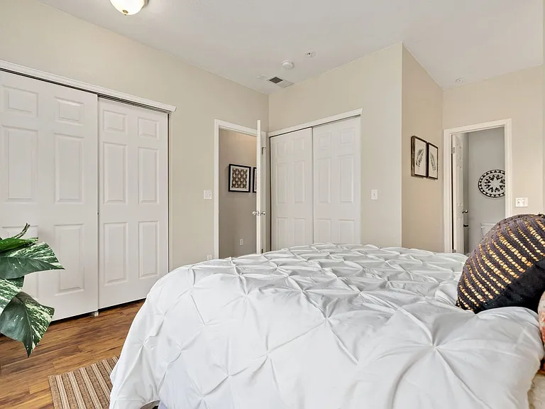 4545 Wheaton Dr #B230 — Photo 16