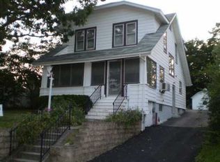 27 Forest Ave, Middletown, NY 10940