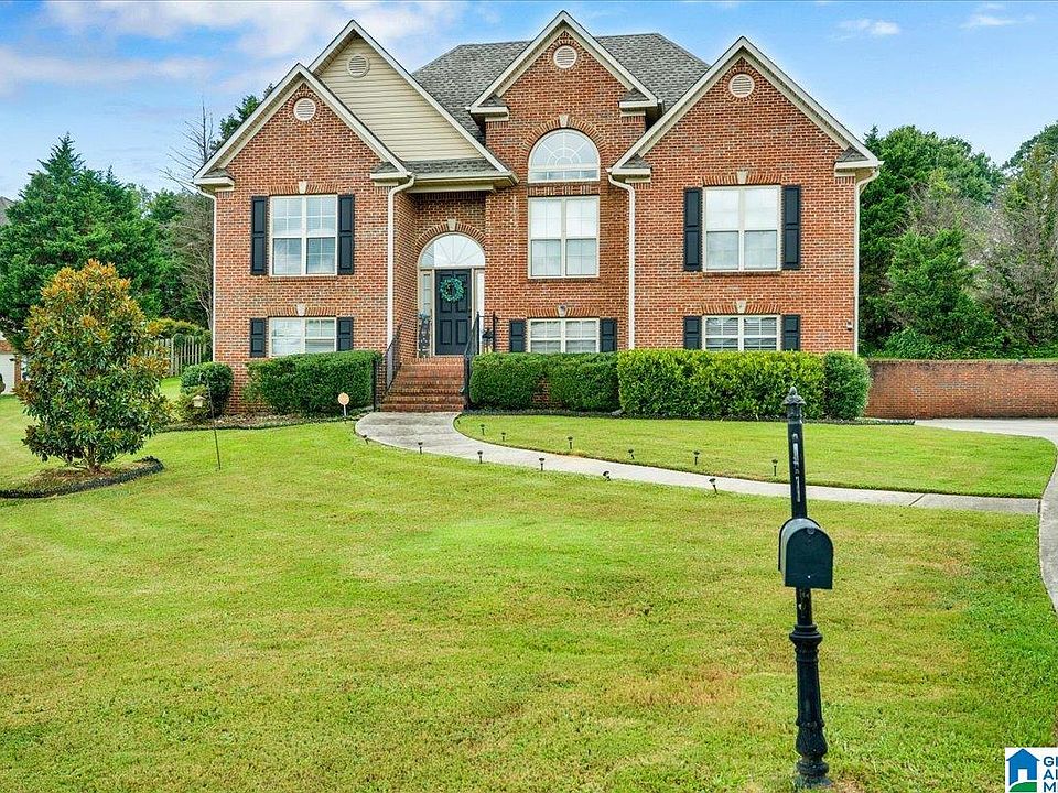 1st image of 140 Reuben Cir