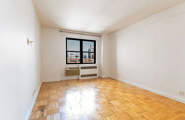 Rented by Berkshire Hathaway HomeServices New York Properties | media 8